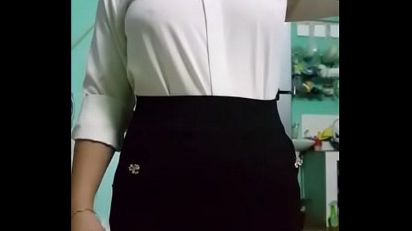 Chi gai van phong