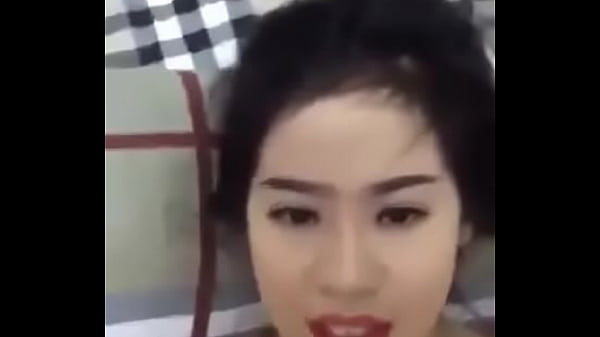 Gái Việt xinh đẹp tự quay địt nhau với bạn trai