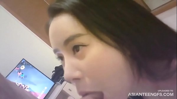 Làm tình với bạn gái múp xinh ngon lành