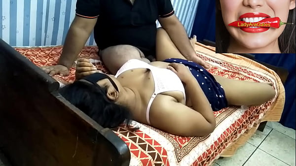 Bạn có thể làm gì đó tuyệt vời hơn là xoa lồn tôi