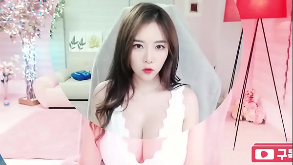 Khởi nghiêp bằng cách chào hàng cơ thể xinh đẹp