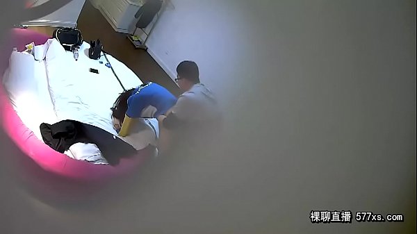 Quay lén quản lý đụ nhân viên trong nhà kho