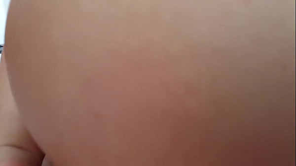 Ba mẹ vừa ra khỏi nhà
