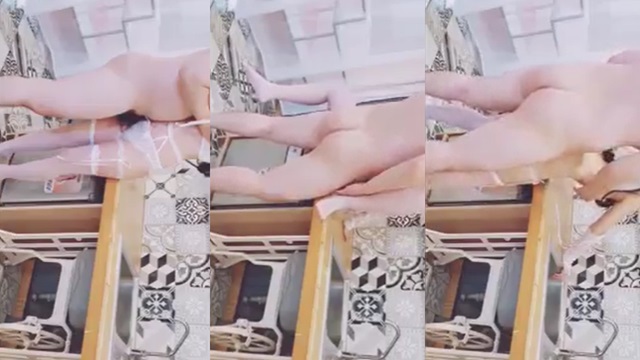 Em gái mặc đồ ren tăng độ nứng khiến người yêu dập như điên
