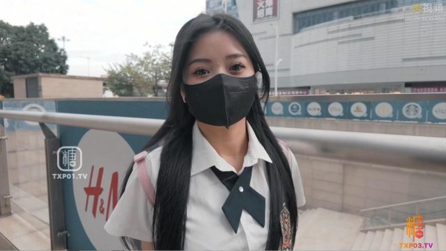 Dụ được em học sinh về nhà cho xem bướm non cực kích thích