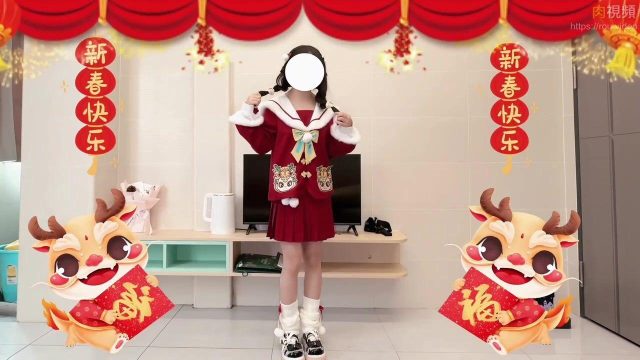 Gái teen loli dùng chiếc lưỡi dẻo liếm quanh đầu khấc rồi hút cạn tinh trùng
